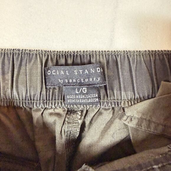 Social Standard by Sanctuary Womens Pants Camo Crop Sz Large Cargo Cotton Blend - Picture 3 of 7